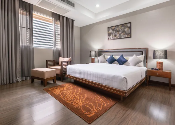 Grand Asoke Boutique