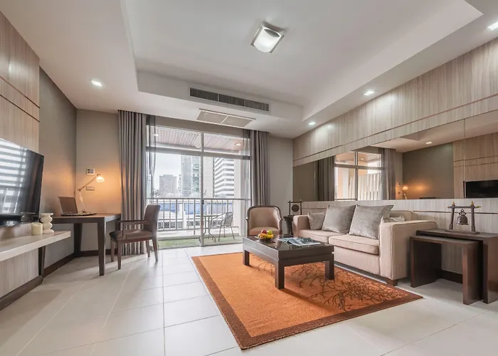 Grand Asoke Boutique